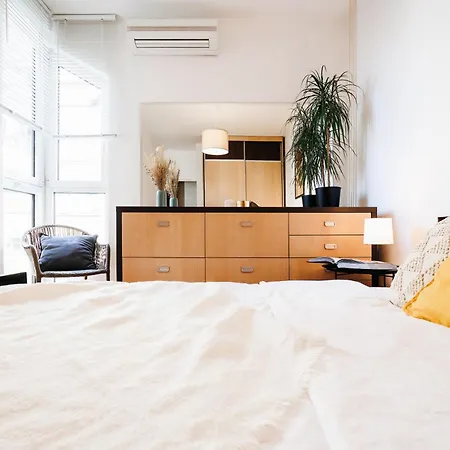 Big Company 3min To Republic Square Renovated Apartman