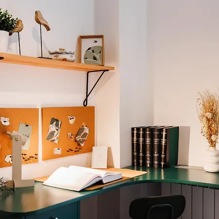 Big Company 3min To Republic Square Renovated Apartman