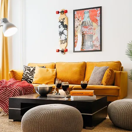 Big Company 3min To Republic Square Renovated *