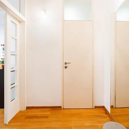 Big Company 3min To Republic Square Renovated Belgrado